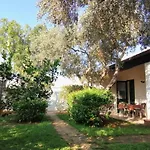 In Mit Terrasse- Gemeinschaftlichem Pool Und Grill By Interhome Lejlighed