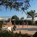 Lejlighed In Mit Terrasse- Gemeinschaftlichem Pool Und Grill By Interhome