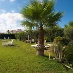 In Mit Terrasse- Gemeinschaftlichem Pool Und Grill By Interhome Lejlighed