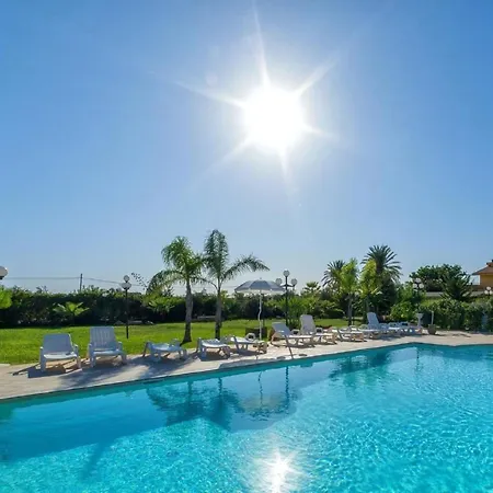 In Mit Terrasse- Gemeinschaftlichem Pool Und Grill By Interhome Lejlighed Marsala