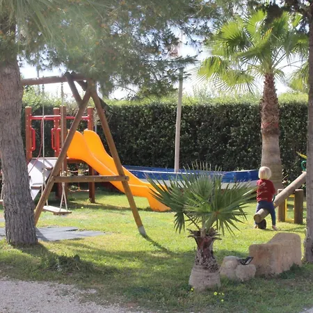 Lejlighed In Mit Terrasse- Gemeinschaftlichem Pool Und Grill By Interhome *