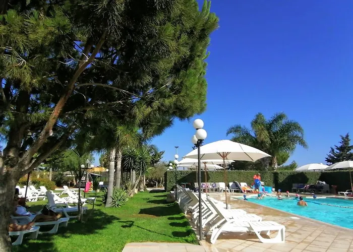 In Mit Terrasse- Gemeinschaftlichem Pool Und Grill By Interhome