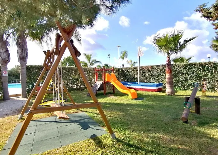 Lejlighed In Mit Terrasse- Gemeinschaftlichem Pool Und Grill By Interhome